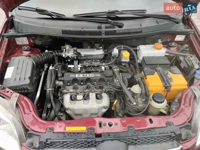 Красный ЗАЗ Вида, объемом двигателя 1.5 л и пробегом 95 тыс. км за 5500 $, фото 4 на Automoto.ua