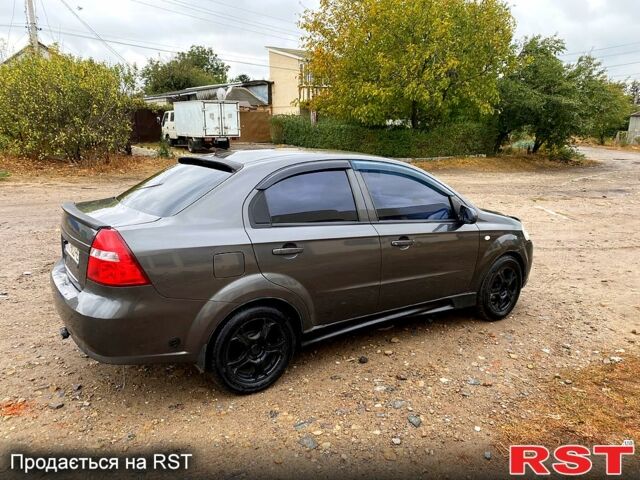 ЗАЗ Вида, объемом двигателя 15 л и пробегом 200 тыс. км за 2950 $, фото 3 на Automoto.ua