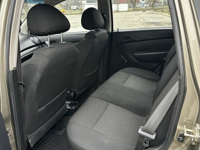 Серый ЗАЗ Вида, объемом двигателя 1.5 л и пробегом 195 тыс. км за 3800 $, фото 6 на Automoto.ua