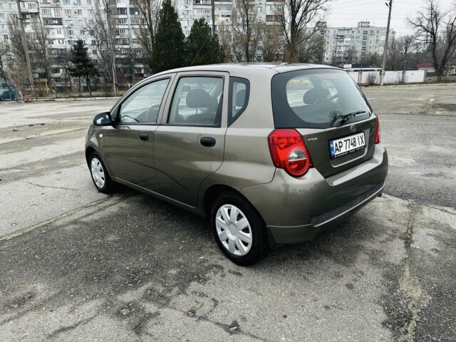 Серый ЗАЗ Вида, объемом двигателя 1.5 л и пробегом 195 тыс. км за 3800 $, фото 1 на Automoto.ua