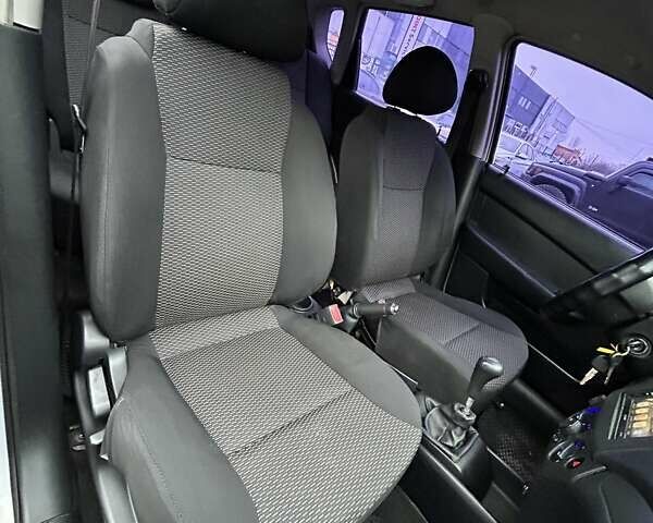 Серый ЗАЗ Вида, объемом двигателя 1.5 л и пробегом 178 тыс. км за 3600 $, фото 21 на Automoto.ua