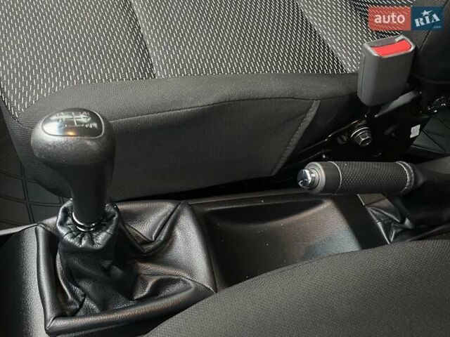 Сірий ЗАЗ Віда, об'ємом двигуна 1.5 л та пробігом 13 тис. км за 6000 $, фото 32 на Automoto.ua