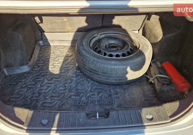 Серый ЗАЗ Вида, объемом двигателя 1.5 л и пробегом 194 тыс. км за 2900 $, фото 9 на Automoto.ua