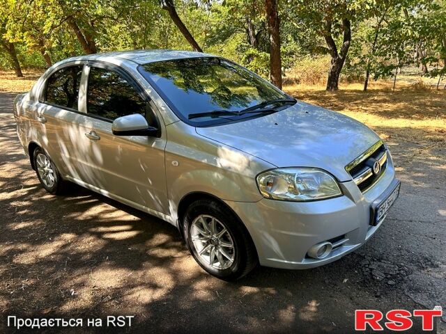 Серый ЗАЗ Вида, объемом двигателя 1.5 л и пробегом 196 тыс. км за 3300 $, фото 1 на Automoto.ua