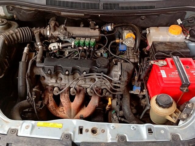 Сірий ЗАЗ Віда, об'ємом двигуна 1.5 л та пробігом 160 тис. км за 4200 $, фото 5 на Automoto.ua