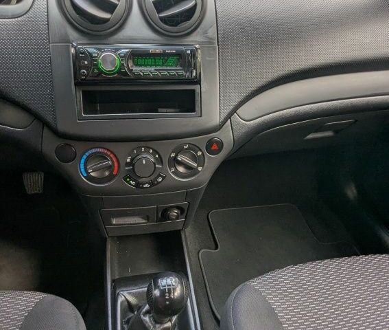 Сірий ЗАЗ Віда, об'ємом двигуна 1.5 л та пробігом 150 тис. км за 4000 $, фото 6 на Automoto.ua