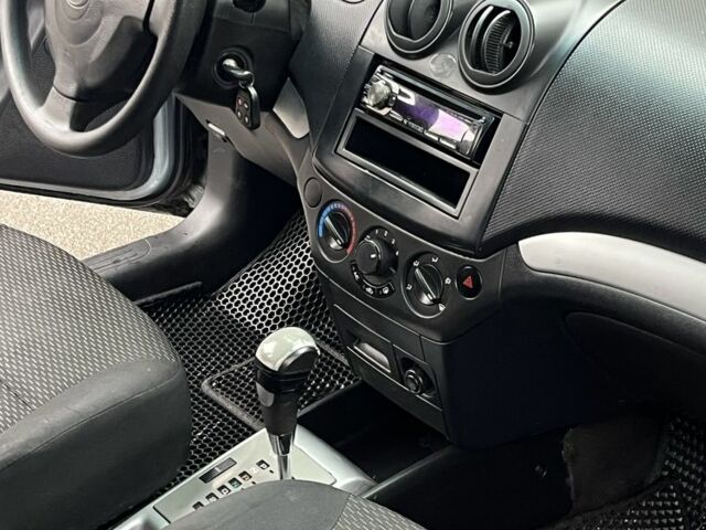 Серый ЗАЗ Вида, объемом двигателя 1.4 л и пробегом 280 тыс. км за 3350 $, фото 6 на Automoto.ua