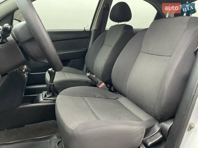 Серый ЗАЗ Вида, объемом двигателя 1.5 л и пробегом 176 тыс. км за 4200 $, фото 17 на Automoto.ua