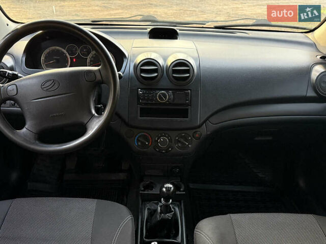 Серый ЗАЗ Вида, объемом двигателя 1.5 л и пробегом 176 тыс. км за 3400 $, фото 6 на Automoto.ua