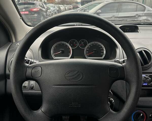 Сірий ЗАЗ Віда, об'ємом двигуна 1.5 л та пробігом 23 тис. км за 6200 $, фото 27 на Automoto.ua