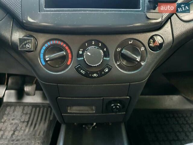 Синий ЗАЗ Вида, объемом двигателя 1.5 л и пробегом 330 тыс. км за 3200 $, фото 37 на Automoto.ua