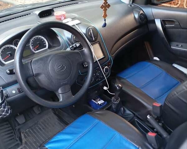 Синий ЗАЗ Вида, объемом двигателя 1.5 л и пробегом 400 тыс. км за 3700 $, фото 5 на Automoto.ua