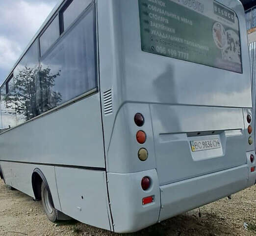 Белый ЗАЗ A07А I-VAN, объемом двигателя 5.68 л и пробегом 400 тыс. км за 4300 $, фото 3 на Automoto.ua