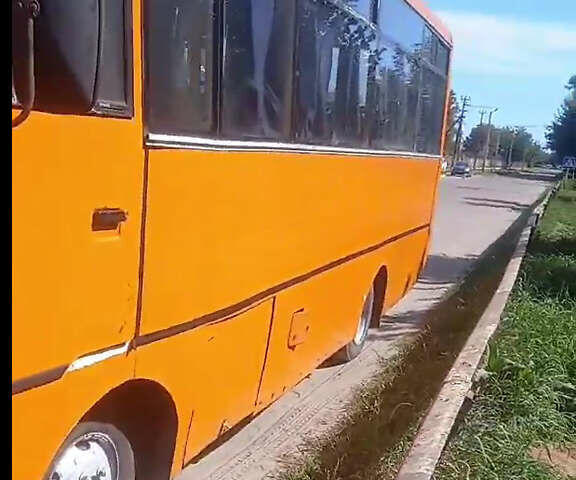 Желтый ЗАЗ A07А I-VAN, объемом двигателя 5.68 л и пробегом 500 тыс. км за 8200 $, фото 3 на Automoto.ua