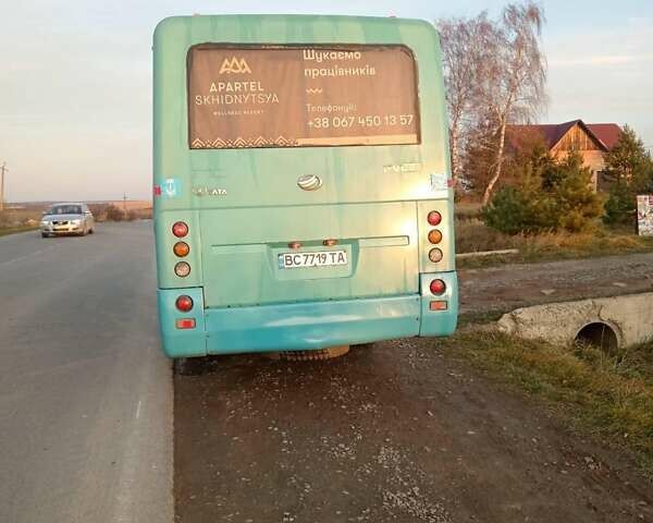 Зеленый ЗАЗ A07А I-VAN, объемом двигателя 5.7 л и пробегом 500 тыс. км за 10000 $, фото 1 на Automoto.ua