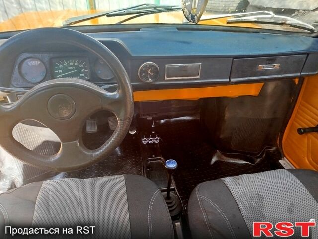 Желтый ЗАЗ Запорожець, объемом двигателя 1.2 л и пробегом 130 тыс. км за 375 $, фото 4 на Automoto.ua