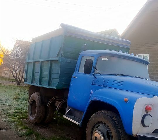 ЗИЛ 130, объемом двигателя 4.8 л и пробегом 0 тыс. км за 4500 $, фото 2 на Automoto.ua