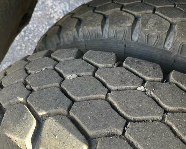 ЗИЛ 130 1986 в Терновке на Automoto.ua Синий ЗИЛ 130, объемом двигателя 4.75 л и пробегом 180 тыс. км за 3800 $, фото 4 на Automoto.ua