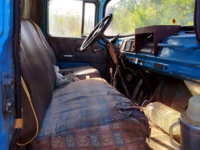 Синий ЗИЛ 130, объемом двигателя 4.8 л и пробегом 152 тыс. км за 7500 $, фото 8 на Automoto.ua