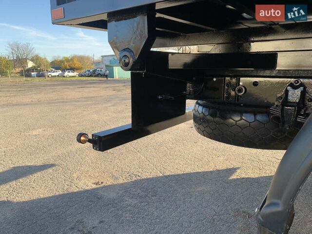 Синий ЗИЛ 130, объемом двигателя 4.75 л и пробегом 100 тыс. км за 16500 $, фото 13 на Automoto.ua