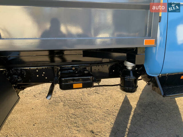 Синий ЗИЛ 130, объемом двигателя 4.75 л и пробегом 100 тыс. км за 16500 $, фото 12 на Automoto.ua