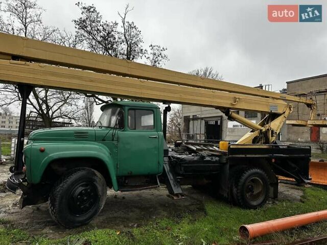 Зеленый ЗИЛ 130, объемом двигателя 5.96 л и пробегом 45 тыс. км за 5000 $, фото 2 на Automoto.ua