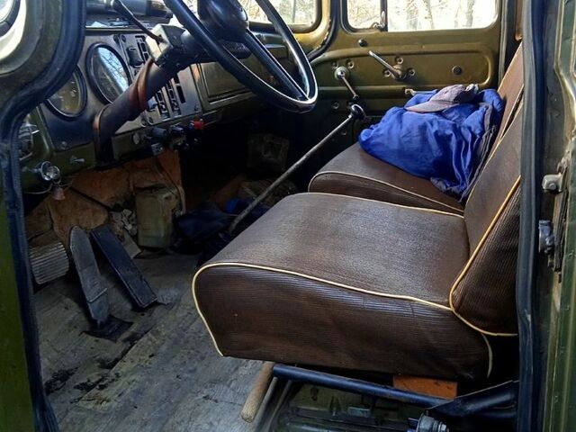 Зеленый ЗИЛ 130, объемом двигателя 6 л и пробегом 157 тыс. км за 3500 $, фото 2 на Automoto.ua