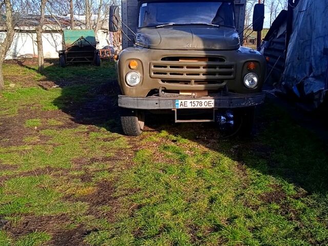 Зеленый ЗИЛ 130, объемом двигателя 6 л и пробегом 157 тыс. км за 3500 $, фото 1 на Automoto.ua