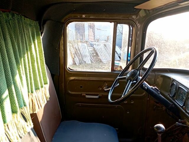 Зеленый ЗИЛ 130, объемом двигателя 5 л и пробегом 800 тыс. км за 1600 $, фото 8 на Automoto.ua
