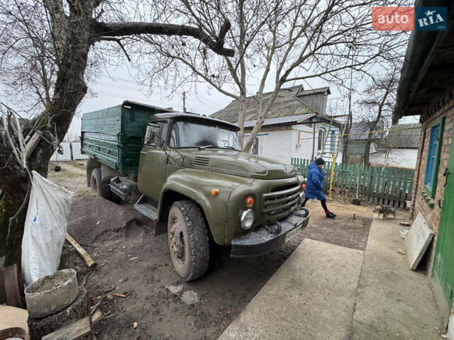 Зеленый ЗИЛ 130, объемом двигателя 4.75 л и пробегом 1000 тыс. км за 5000 $, фото 1 на Automoto.ua