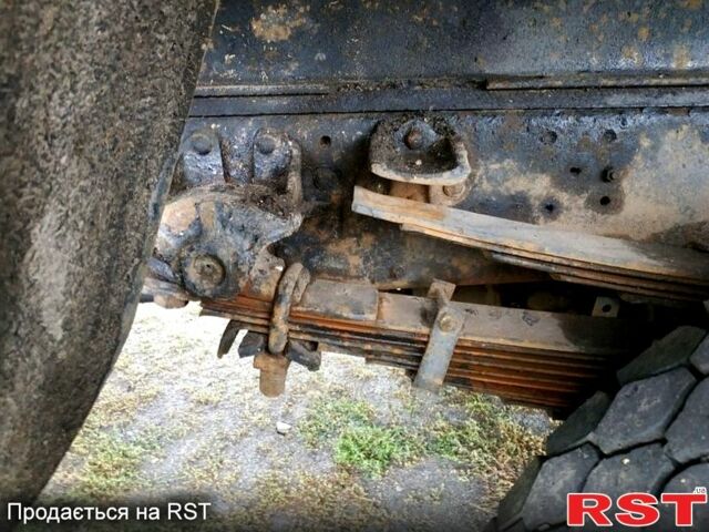 Зеленый ЗИЛ 130, объемом двигателя 4.7 л и пробегом 450 тыс. км за 7500 $, фото 8 на Automoto.ua
