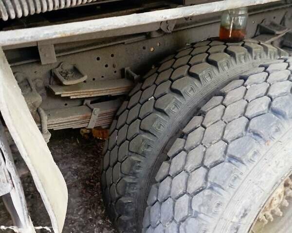 Зеленый ЗИЛ 130, объемом двигателя 4.75 л и пробегом 60 тыс. км за 4200 $, фото 11 на Automoto.ua