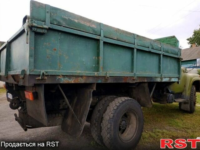 Зеленый ЗИЛ 130, объемом двигателя 4.7 л и пробегом 450 тыс. км за 7500 $, фото 3 на Automoto.ua
