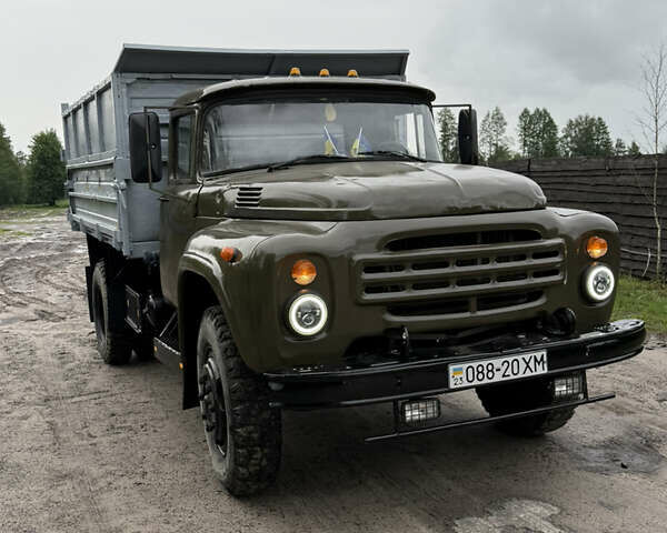 Зеленый ЗИЛ 130, объемом двигателя 4.75 л и пробегом 23 тыс. км за 7400 $, фото 7 на Automoto.ua