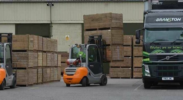 ЗИЛ 131, объемом двигателя 6 л и пробегом 0 тыс. км за 4083 $, фото 2 на Automoto.ua