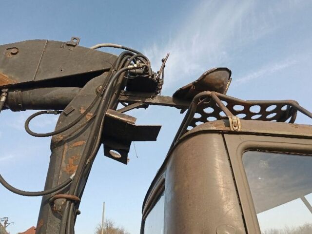 ЗИЛ 131 1982 в Черкассах на Automoto.ua Зеленый ЗИЛ 131, объемом двигателя 0 л и пробегом 35 тыс. км за 8800 $, фото 13 на Automoto.ua