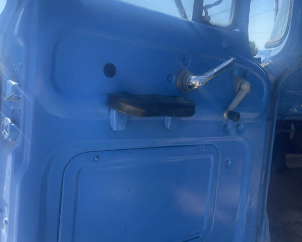 Синий ЗИЛ 431412, объемом двигателя 6 л и пробегом 1000 тыс. км за 5500 $, фото 4 на Automoto.ua