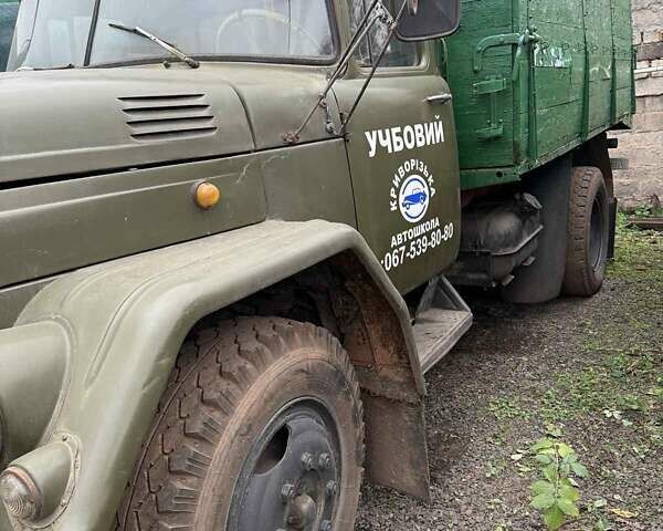 Зеленый ЗИЛ 431610, объемом двигателя 0 л и пробегом 75 тыс. км за 4000 $, фото 3 на Automoto.ua