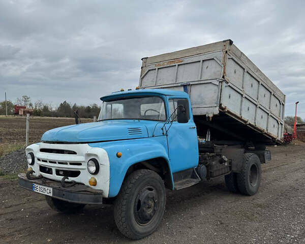 Синий ЗИЛ 431810, объемом двигателя 6.23 л и пробегом 100 тыс. км за 7500 $, фото 1 на Automoto.ua