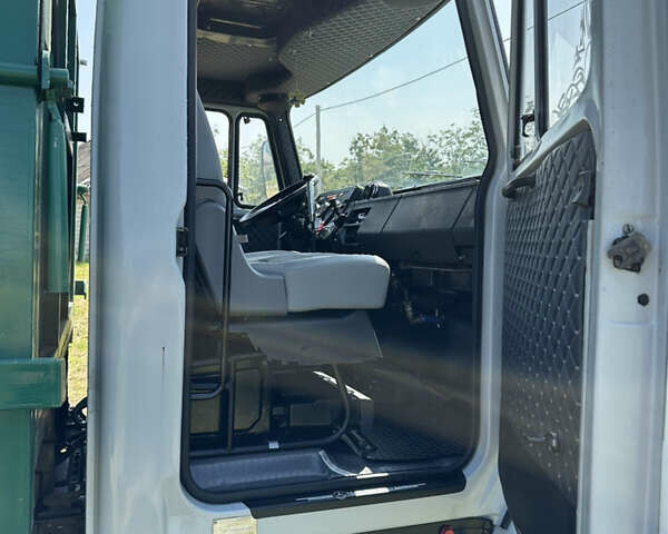 ЗИЛ 4331, объемом двигателя 6 л и пробегом 100 тыс. км за 19500 $, фото 15 на Automoto.ua