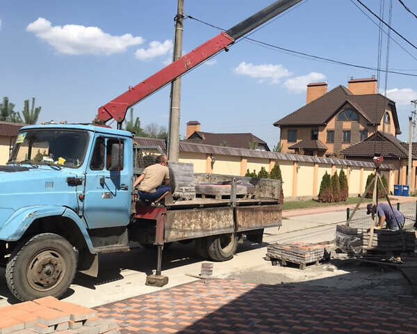 Синий ЗИЛ 4331, объемом двигателя 0 л и пробегом 100 тыс. км за 8000 $, фото 2 на Automoto.ua