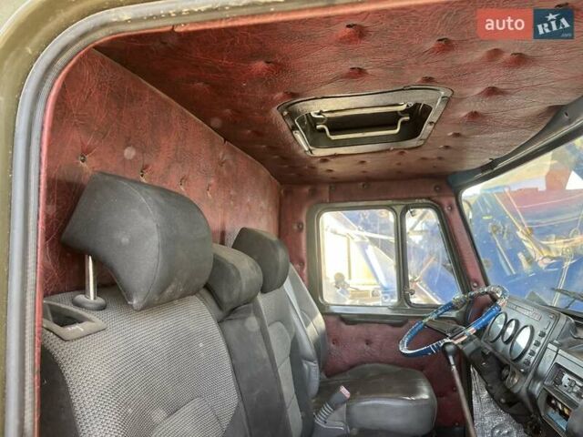 Зеленый ЗИЛ 433102, объемом двигателя 5.96 л и пробегом 1 тыс. км за 10500 $, фото 8 на Automoto.ua