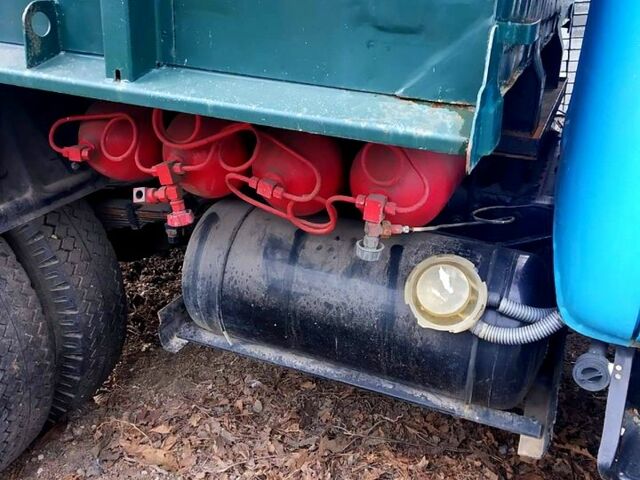 ЗИЛ 4502, объемом двигателя 6 л и пробегом 777 тыс. км за 6300 $, фото 2 на Automoto.ua