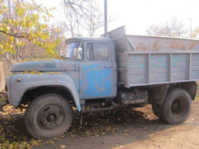 Зеленый ЗИЛ 4502, объемом двигателя 1 л и пробегом 1 тыс. км за 4000 $, фото 1 на Automoto.ua
