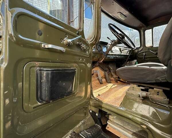 Зеленый ЗИЛ 4505, объемом двигателя 6 л и пробегом 1000 тыс. км за 3000 $, фото 2 на Automoto.ua
