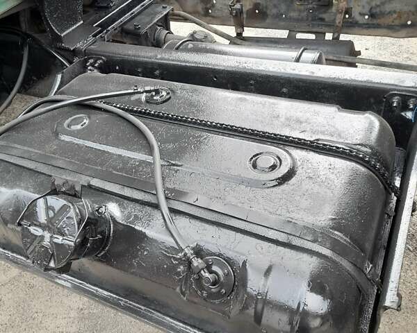 ЗИЛ ММЗ 554 1990 в Ровно на Automoto.ua Зеленый ЗИЛ ММЗ 554, объемом двигателя 6 л и пробегом 5 тыс. км за 8700 $, фото 7 на Automoto.ua