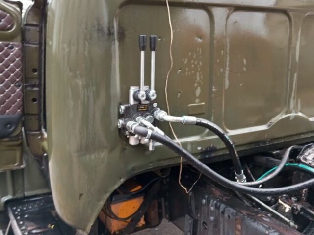 ЗИЛ Другая, объемом двигателя 0 л и пробегом 0 тыс. км за 12500 $, фото 7 на Automoto.ua