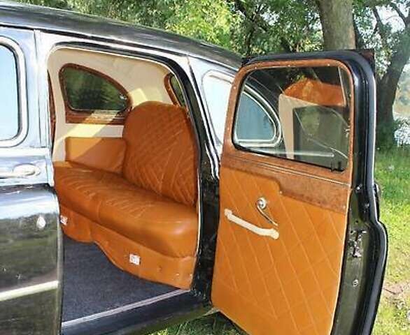 Черный ЗИМ 12, объемом двигателя 0 л и пробегом 7 тыс. км за 57952 $, фото 17 на Automoto.ua