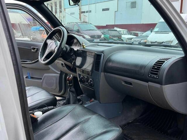 Сірий ЗХ Лендмарк, об'ємом двигуна 2.4 л та пробігом 159 тис. км за 10000 $, фото 16 на Automoto.ua