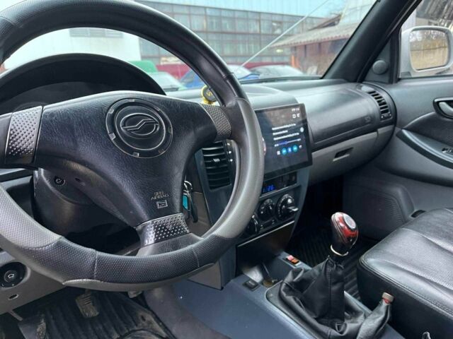 Сірий ЗХ Лендмарк, об'ємом двигуна 2.4 л та пробігом 159 тис. км за 10000 $, фото 4 на Automoto.ua